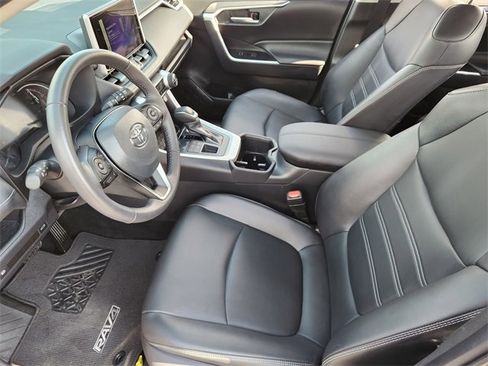 Certified 2025 Toyota RAV4 XLE Premium image 9