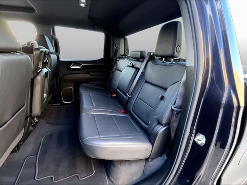 Used 2026 GMC Sierra 1500 SLT RWD image 21
