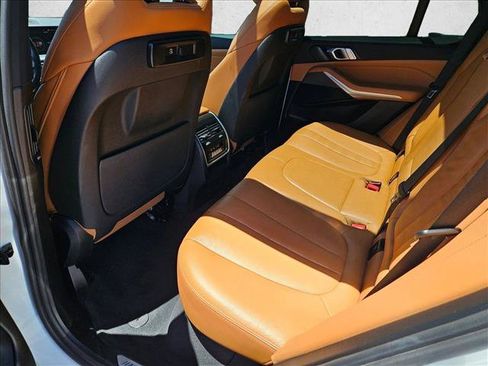 Used 2022 BMW X5 sDrive40i w/ M Sport Package RWD image 19