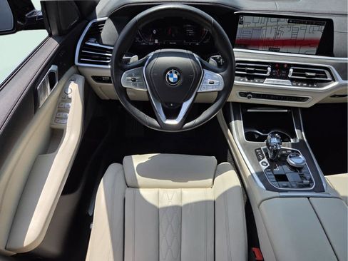 Used 2022 BMW X7 xDrive40i w/ Premium Package AWD/4WD image 13