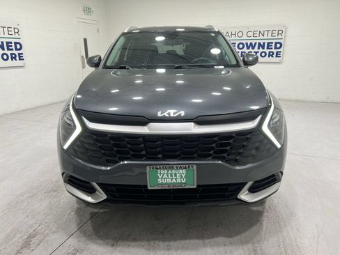 Used 2024 Kia Sportage LX AWD/4WD image 3