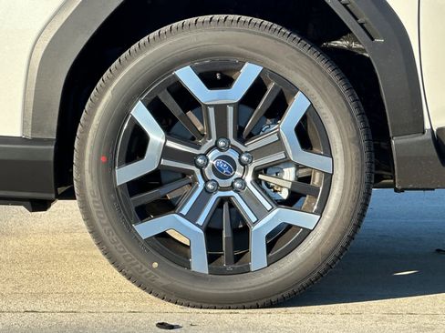 New 2026 Subaru Outback Touring XT image 34