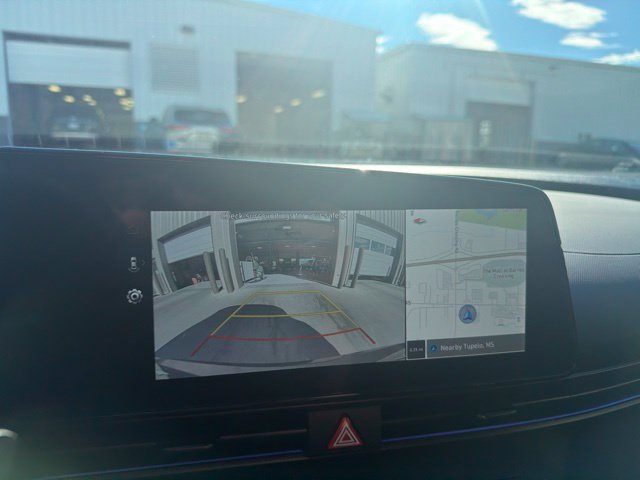 Used 2026 Hyundai Elantra SEL FWD image 14