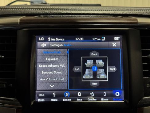 Used 2018 RAM 2500 Laramie w/ Convenience Group AWD/4WD image 46