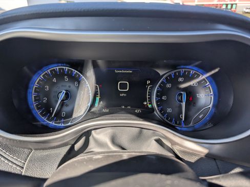 New 2026 Chrysler Pacifica Select image 16