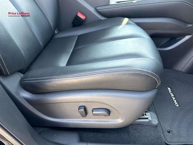 Used 2024 Nissan Murano SV FWD image 12