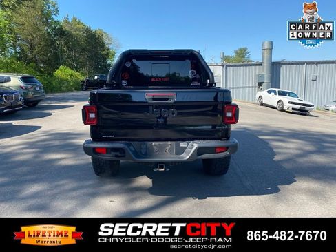 Used 2022 Jeep Gladiator Sport image 7