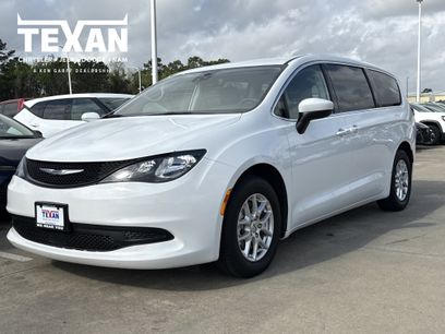 Used 2023 Chrysler Voyager LX