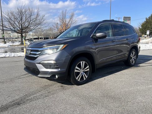 Used 2017 Honda Pilot EX-L image 2