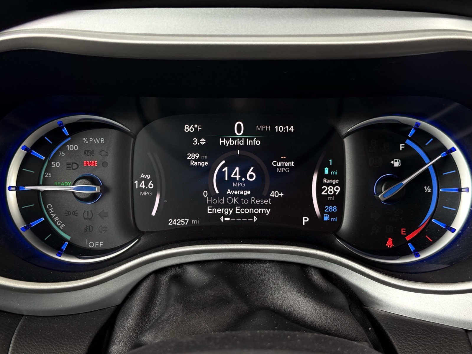Used 2018 Chrysler Pacifica Touring Plus FWD image 38