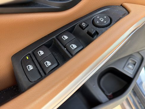 Used 2025 BMW 330i xDrive Sedan image 15