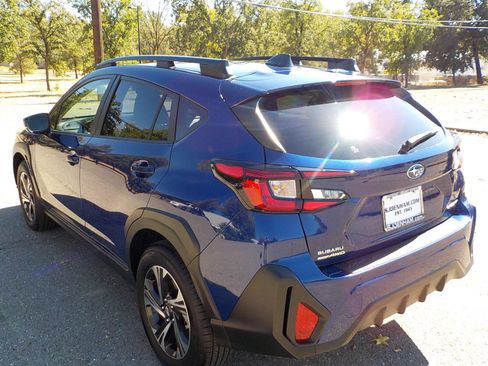 Used 2024 Subaru Crosstrek 2.0i Premium image 8