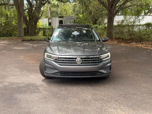 Used 2019 Volkswagen Jetta SEL FWD image 2