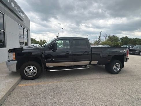 Used 2008 Chevrolet Silverado 3500 LTZ w/ EZ-Lift Tailgate Package AWD/4WD image 3