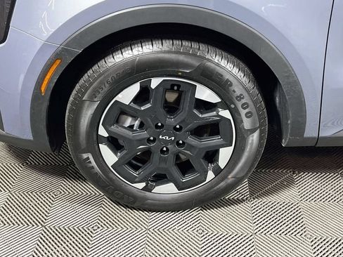 Used 2024 Kia Sorento S FWD image 28