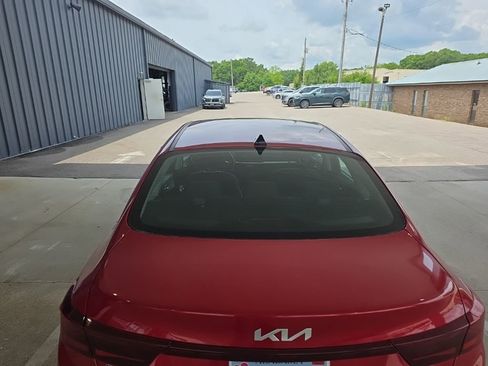 Used 2023 Kia Forte LXS FWD image 4