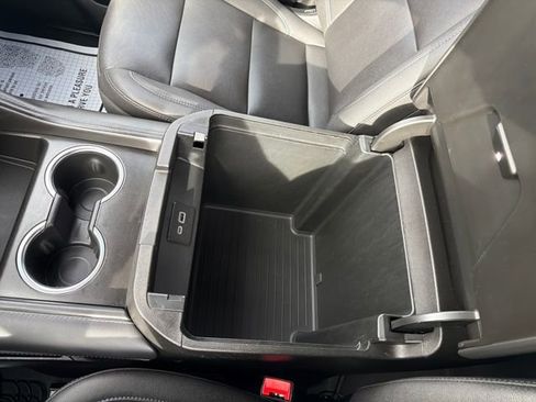 Used 2023 Chevrolet Tahoe Z71 w/ Luxury Package image 21