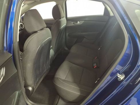 Used 2020 Kia Forte LXS FWD image 9