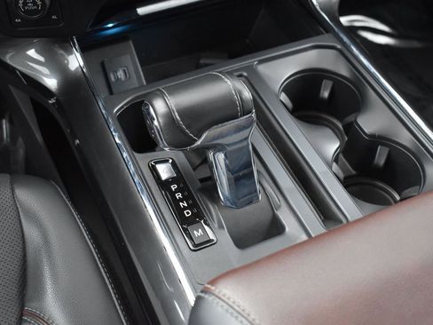 Used 2021 Ford F150 Lariat w/ Equipment Group 502A High image 21