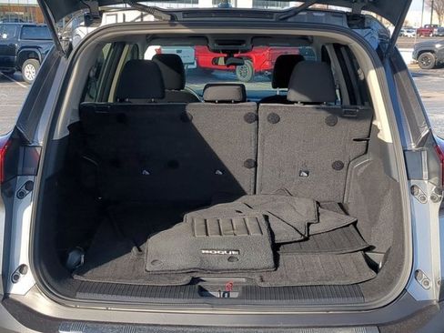 Used 2021 Nissan Rogue SV image 15