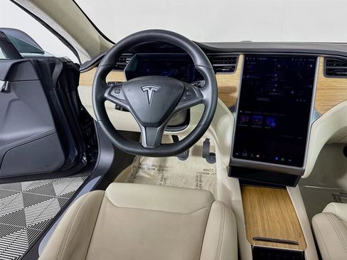 Used 2018 Tesla Model S 100D image 22