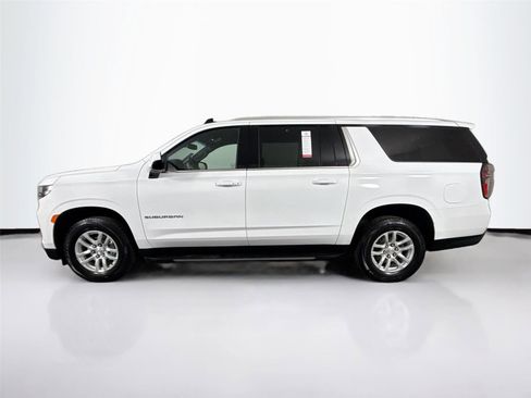 Used 2021 Chevrolet Suburban LT image 13
