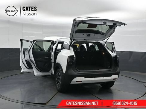 Certified 2025 Nissan Kicks SR AWD/4WD image 54