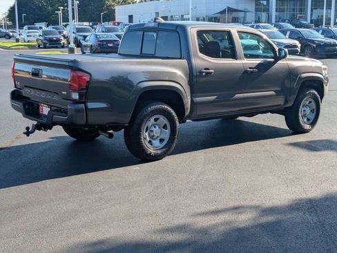Used 2022 Toyota Tacoma SR AWD/4WD image 4