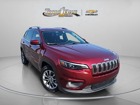 Used 2019 Jeep Cherokee Latitude Plus w/ Comfort/Convenience Group image 1