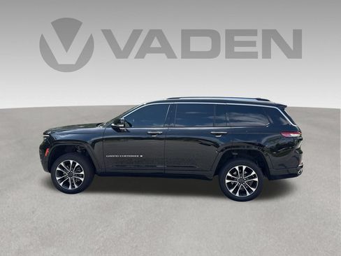 Used 2023 Jeep Grand Cherokee L Overland w/ Advanced Protech Group III AWD/4WD image 22
