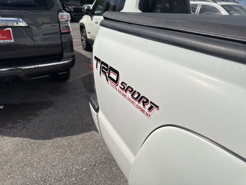 Used 2014 Toyota Tacoma 4x4 Double Cab w/ TRD Sport Package image 9