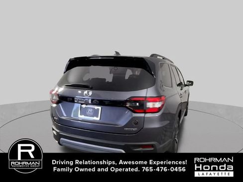 Used 2024 Honda Pilot Touring image 8