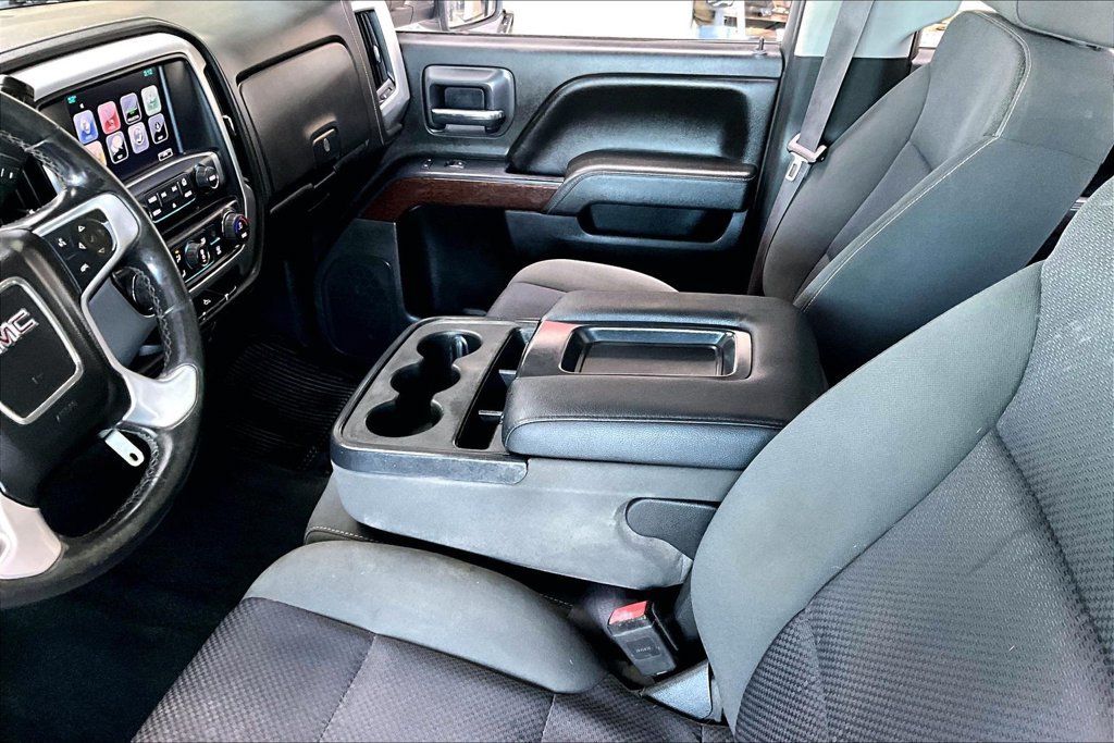 Used 2017 GMC Sierra 2500 SLE w/ HD SLE Preferred Plus Package AWD/4WD image 15