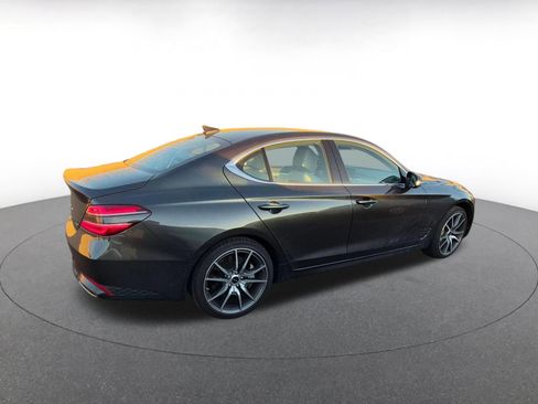 Used 2025 Genesis G70 2.5T image 7