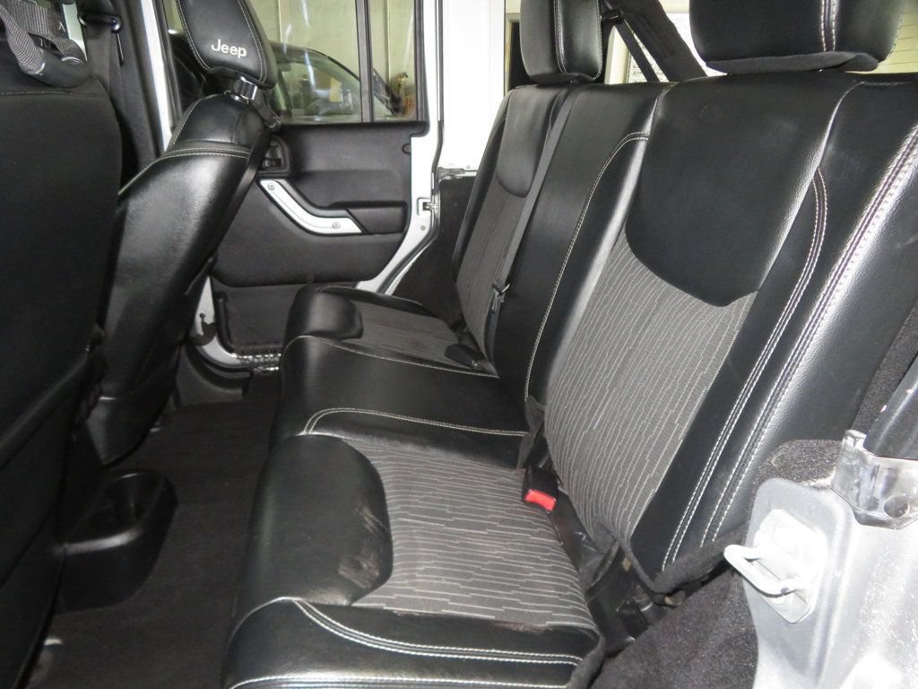 Used 2015 Jeep Wrangler Unlimited Sport AWD/4WD image 25