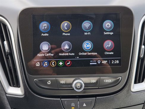 Used 2024 Chevrolet Malibu LT image 19