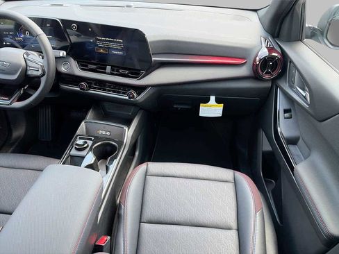 New 2026 Chevrolet Equinox RS w/ Convenience Package III FWD image 14