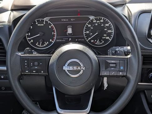 Used 2023 Nissan Rogue SV FWD image 11