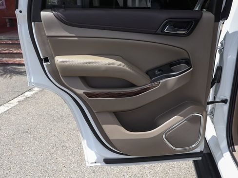 Used 2018 GMC Yukon SLT w/ Open Road Package RWD image 48