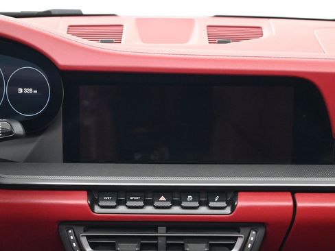 Used 2021 Porsche 911 Carrera S image 9