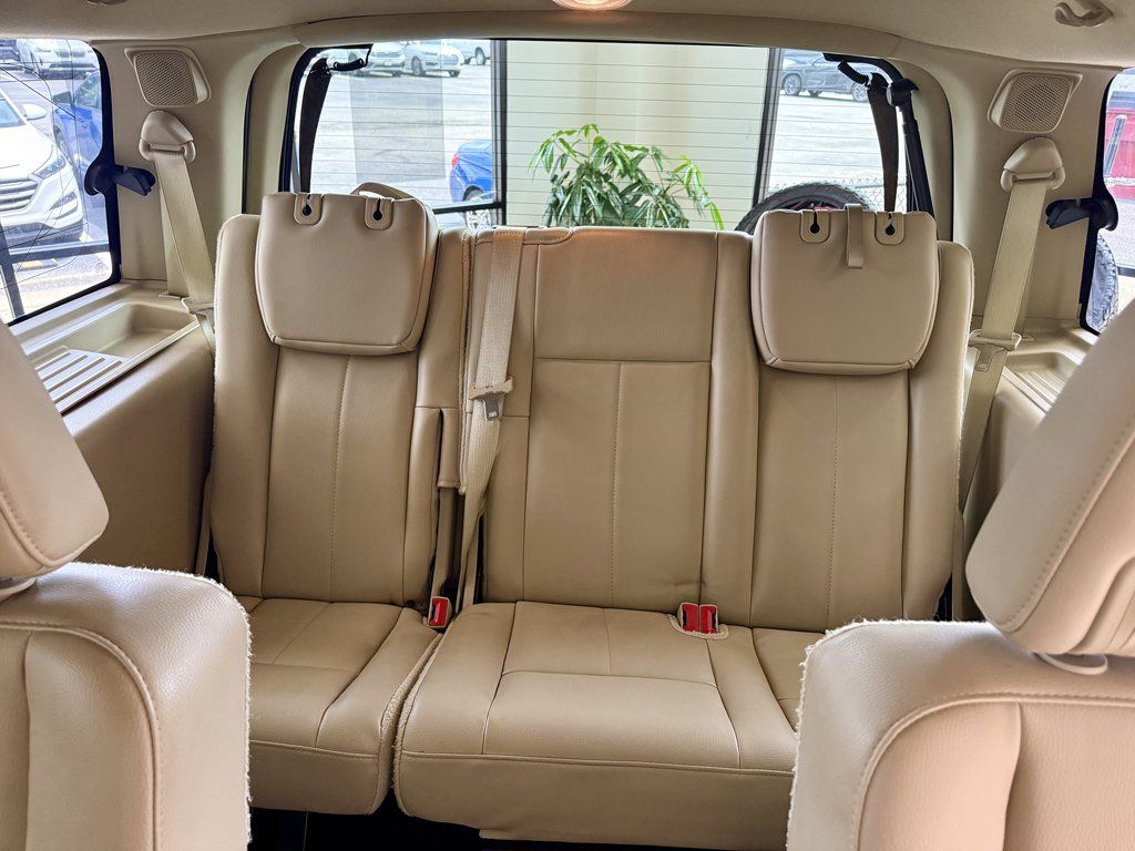 Used 2017 Ford Expedition Limited RWD image 17