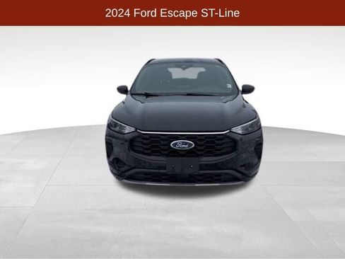 Used 2024 Ford Escape ST-Line image 2