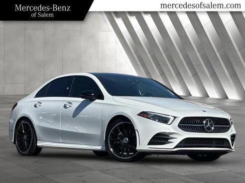 Used 2020 Mercedes-Benz A 220 image 1