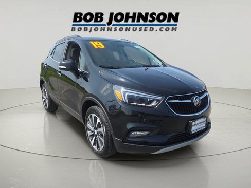 Used 2019 Buick Encore Essence w/ Safety Package II AWD/4WD image 1