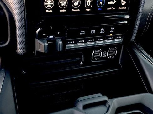 Used 2020 RAM 2500 Limited image 32