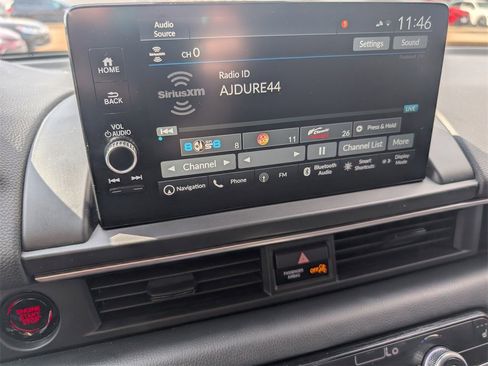 Certified 2025 Honda Pilot Touring image 13