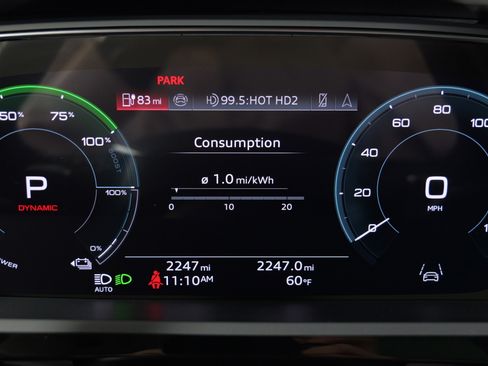 Used 2024 Audi Q8 e-tron Premium Plus w/ Premium Plus Package image 43