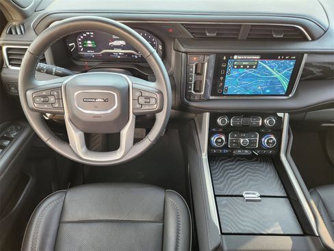 Used 2023 GMC Yukon XL Denali image 39