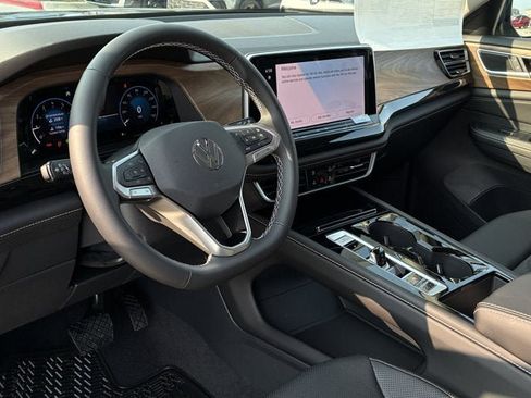 New 2026 Volkswagen Atlas SE FWD image 10