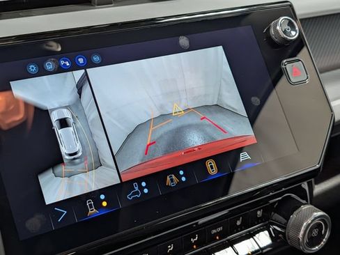 New 2027 Chevrolet Bolt RS w/ Technology Package FWD image 25